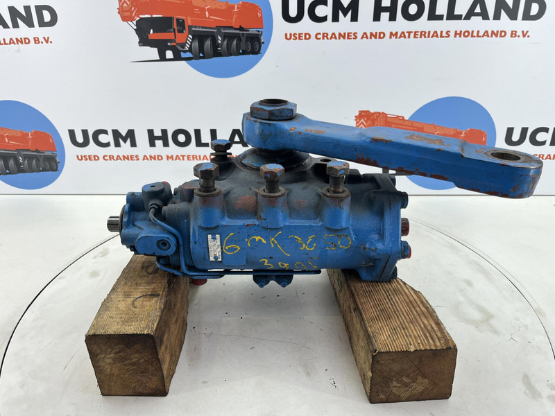 Grove GMK 3050 steering box - Ngõng moay ơ cho Cần cẩu: hình 1 Grove GMK 3050 steering box - Ngõng moay ơ cho Cần cẩu: hình 1