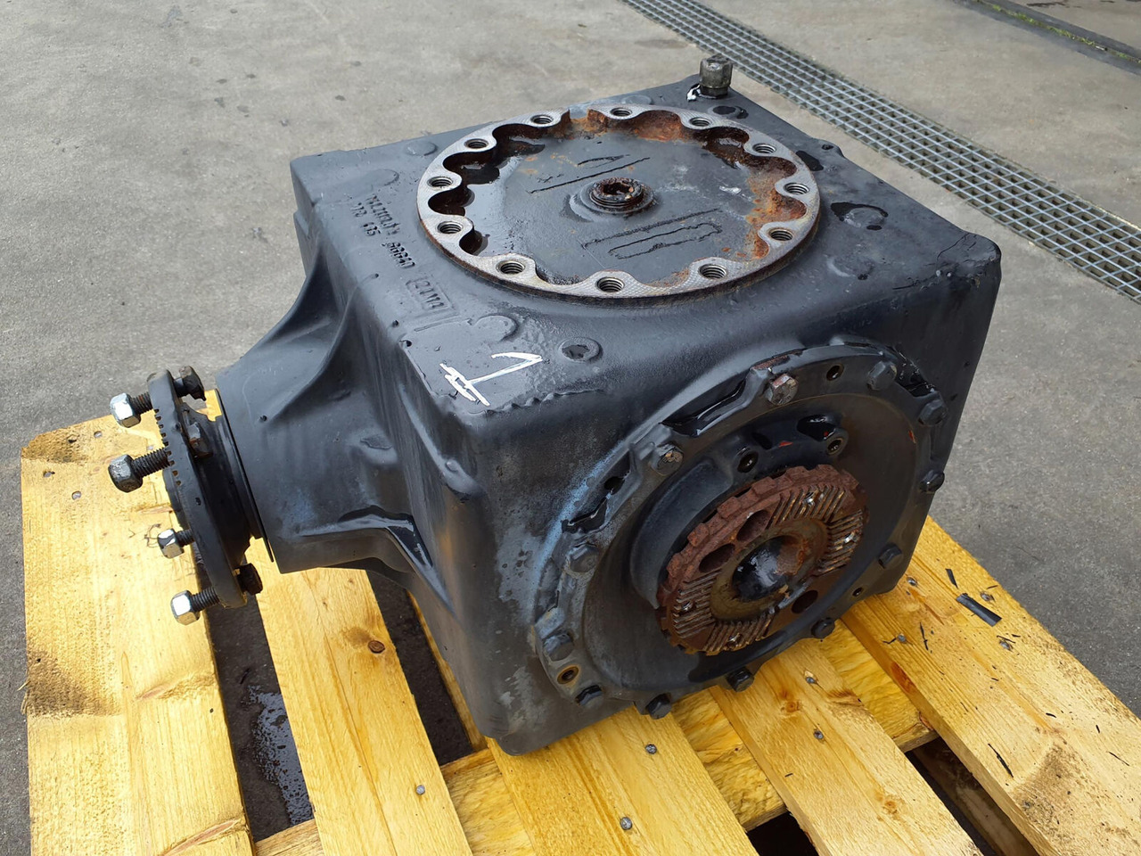 Grove GMK 6400 diff box axle 1 - Bộ vi sai cho Cẩu bánh lốp: hình 5 Grove GMK 6400 diff box axle 1 - Bộ vi sai cho Cẩu bánh lốp: hình 5