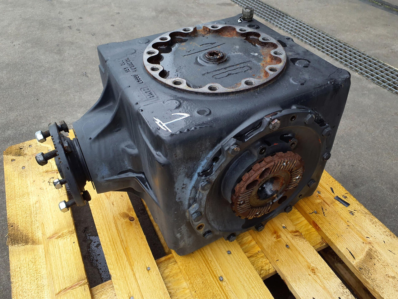 Grove GMK 6400 diff box axle 1 - Bộ vi sai cho Cẩu bánh lốp: hình 4 Grove GMK 6400 diff box axle 1 - Bộ vi sai cho Cẩu bánh lốp: hình 4