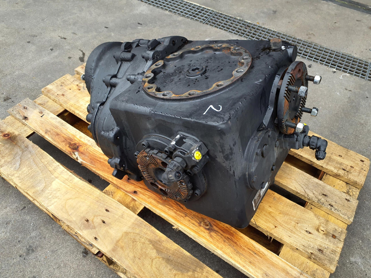 Grove GMK 6400 diff box axle2 - Bộ vi sai cho Cẩu bánh lốp: hình 2 Grove GMK 6400 diff box axle2 - Bộ vi sai cho Cẩu bánh lốp: hình 2