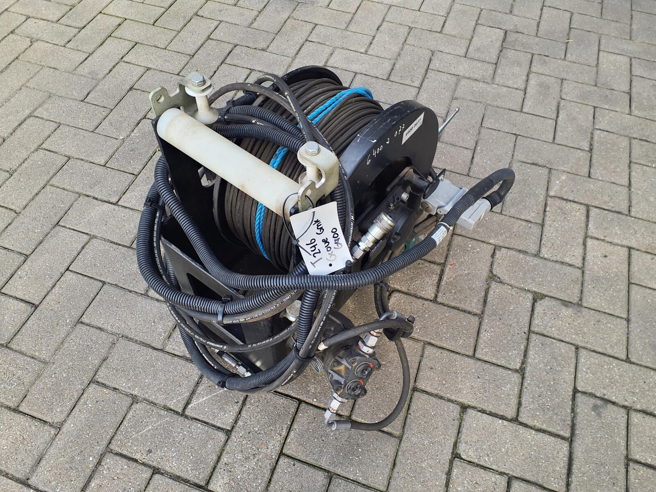 Grove GMK 6400 rigging winch - Tay quay cho Cẩu bánh lốp: hình 1 Grove GMK 6400 rigging winch - Tay quay cho Cẩu bánh lốp: hình 1