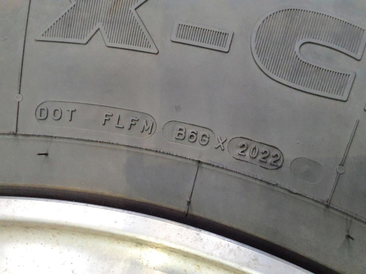 Grove Wheel 445/95R25 12 9 2p alu - Bánh xe cho Cần cẩu: hình 4 Grove Wheel 445/95R25 12 9 2p alu - Bánh xe cho Cần cẩu: hình 4