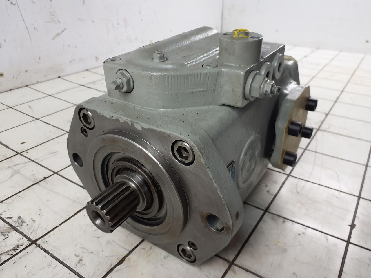 Hydromatik KMK 3045 / 4070 pump Hydromatik - Bơm thủy lực cho Cẩu bánh lốp: hình 2 Hydromatik KMK 3045 / 4070 pump Hydromatik - Bơm thủy lực cho Cẩu bánh lốp: hình 2