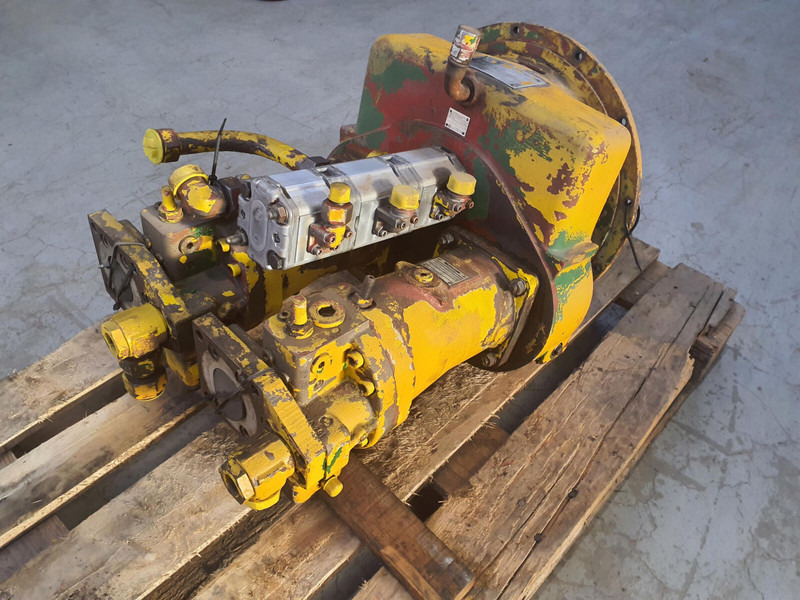 Krupp 70 GMT distributor gear box with pump set - Bơm thủy lực cho Cần cẩu: hình 2 Krupp 70 GMT distributor gear box with pump set - Bơm thủy lực cho Cần cẩu: hình 2