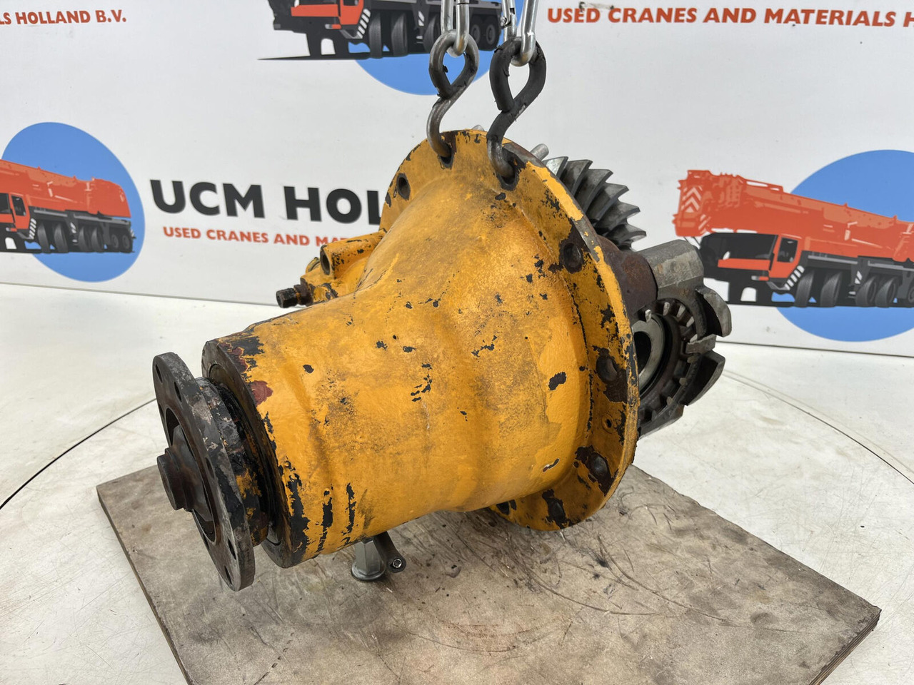 Krupp KMK 2025 end differential 11x29 axle 2 - Bộ vi sai cho Cẩu bánh lốp: hình 4 Krupp KMK 2025 end differential 11x29 axle 2 - Bộ vi sai cho Cẩu bánh lốp: hình 4