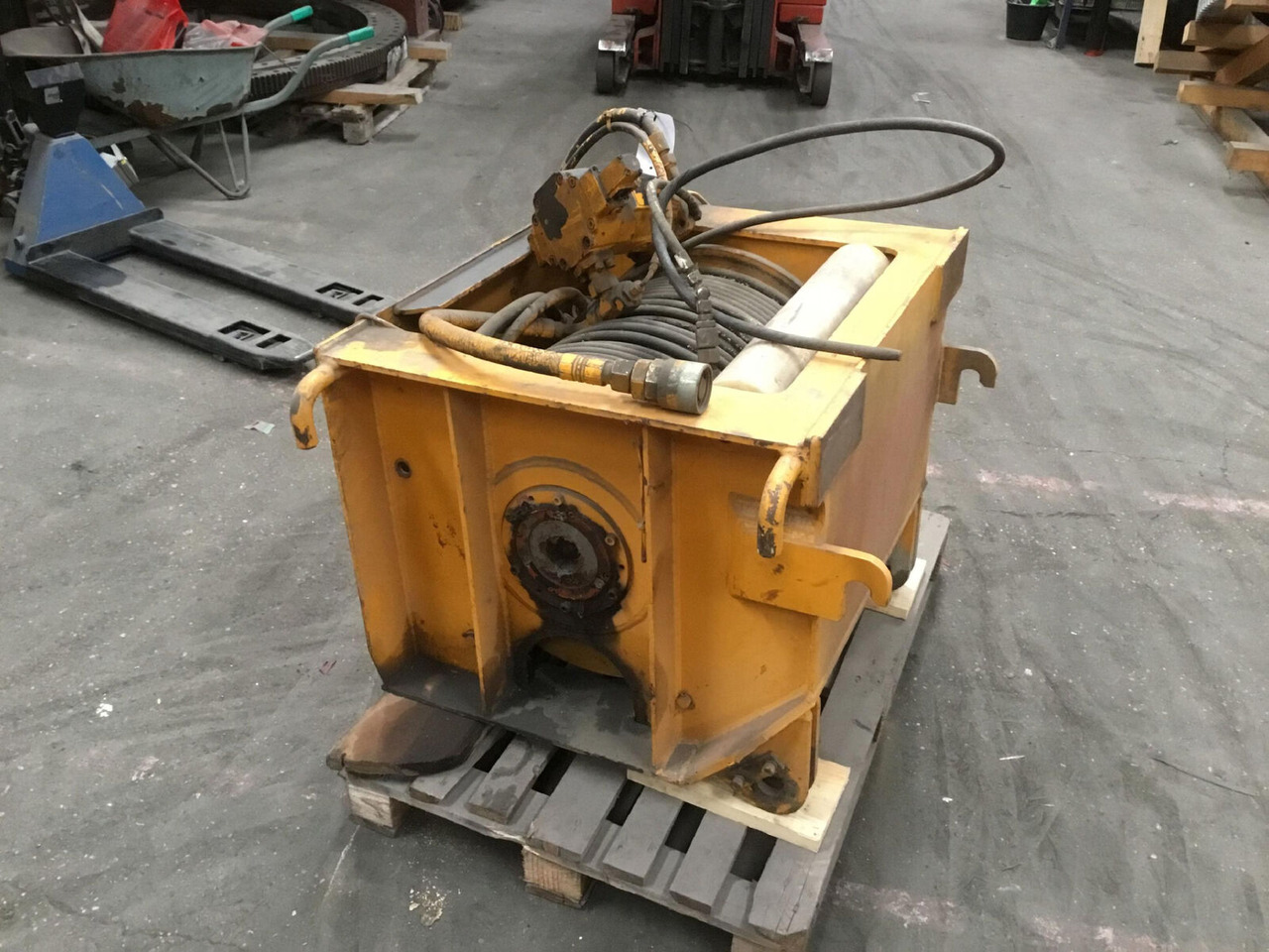 Krupp KMK 3045 4060 4070 winch - Tay quay cho Cẩu bánh lốp: hình 2 Krupp KMK 3045 4060 4070 winch - Tay quay cho Cẩu bánh lốp: hình 2