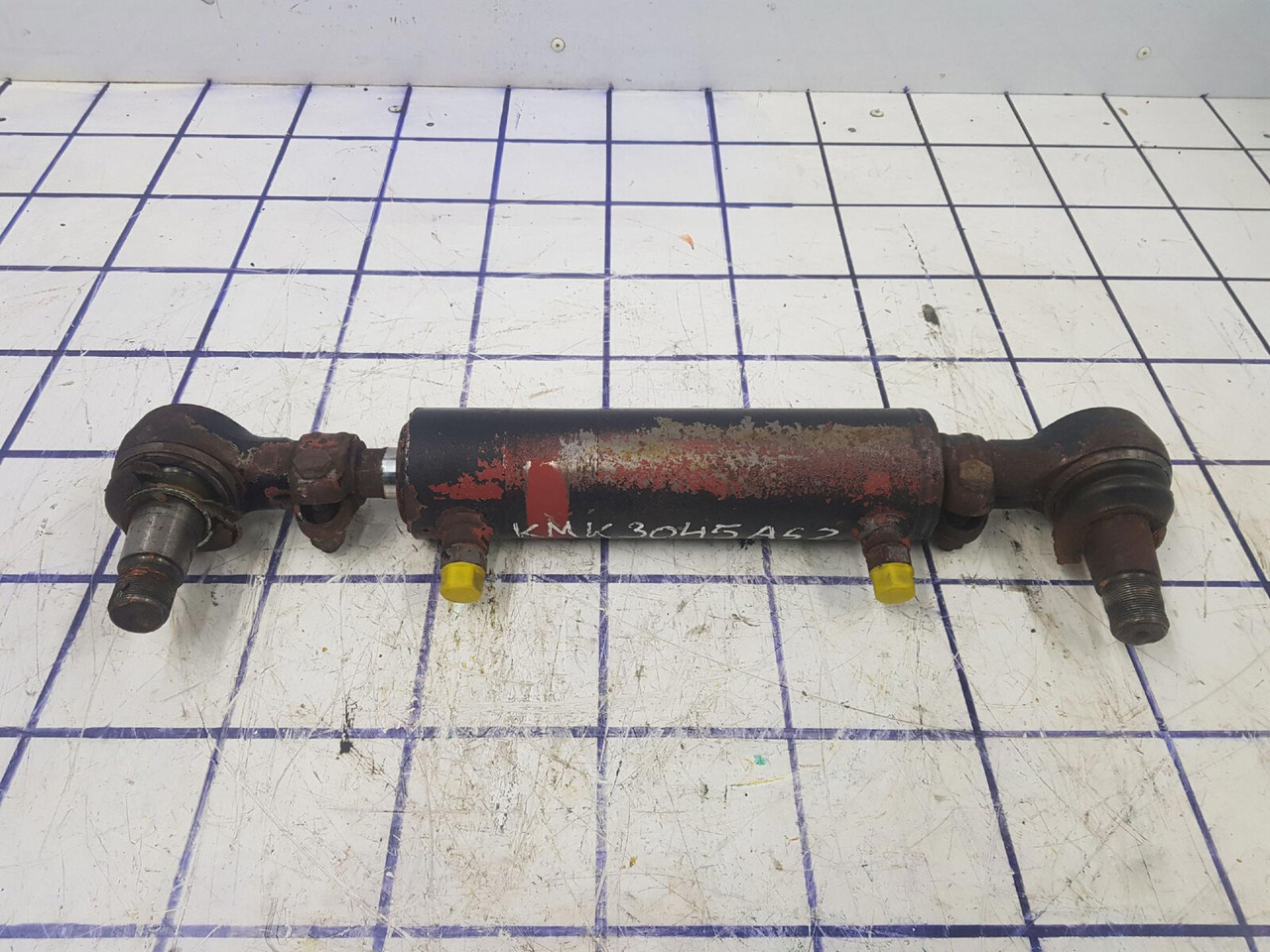Krupp KMK 3045 steering cylinder - Xi lanh thủy lực cho Cẩu bánh lốp: hình 2 Krupp KMK 3045 steering cylinder - Xi lanh thủy lực cho Cẩu bánh lốp: hình 2