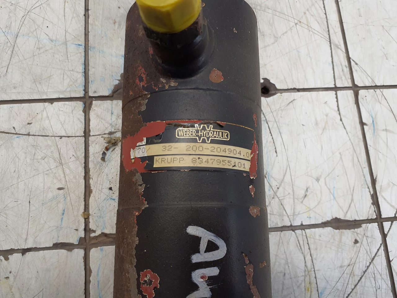 Krupp KMK 3045 steering cylinder - Xi lanh thủy lực cho Cẩu bánh lốp: hình 5 Krupp KMK 3045 steering cylinder - Xi lanh thủy lực cho Cẩu bánh lốp: hình 5