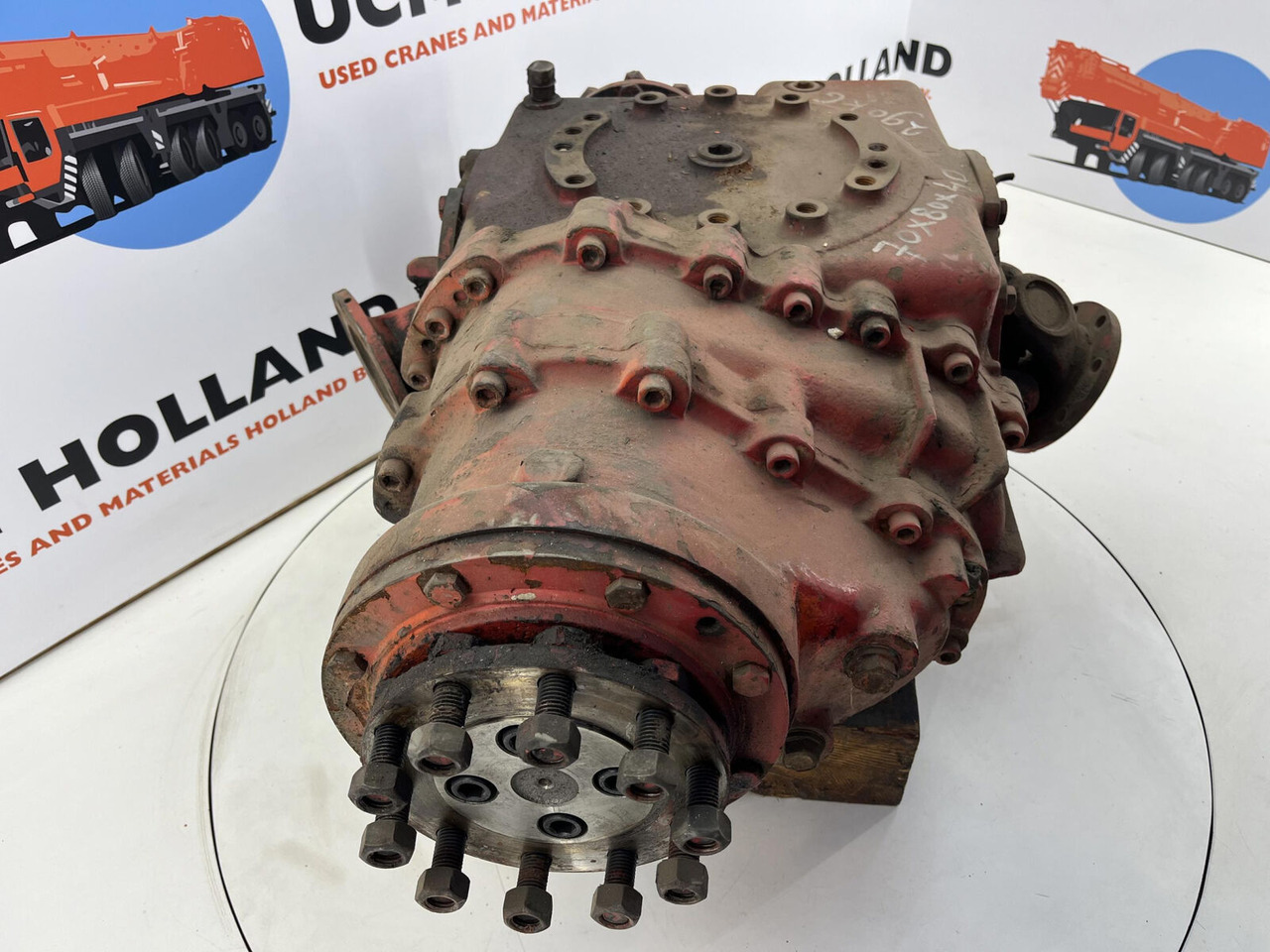 Krupp KMK 4070 axle 3 diff box - Bộ vi sai cho Cẩu bánh lốp: hình 5 Krupp KMK 4070 axle 3 diff box - Bộ vi sai cho Cẩu bánh lốp: hình 5