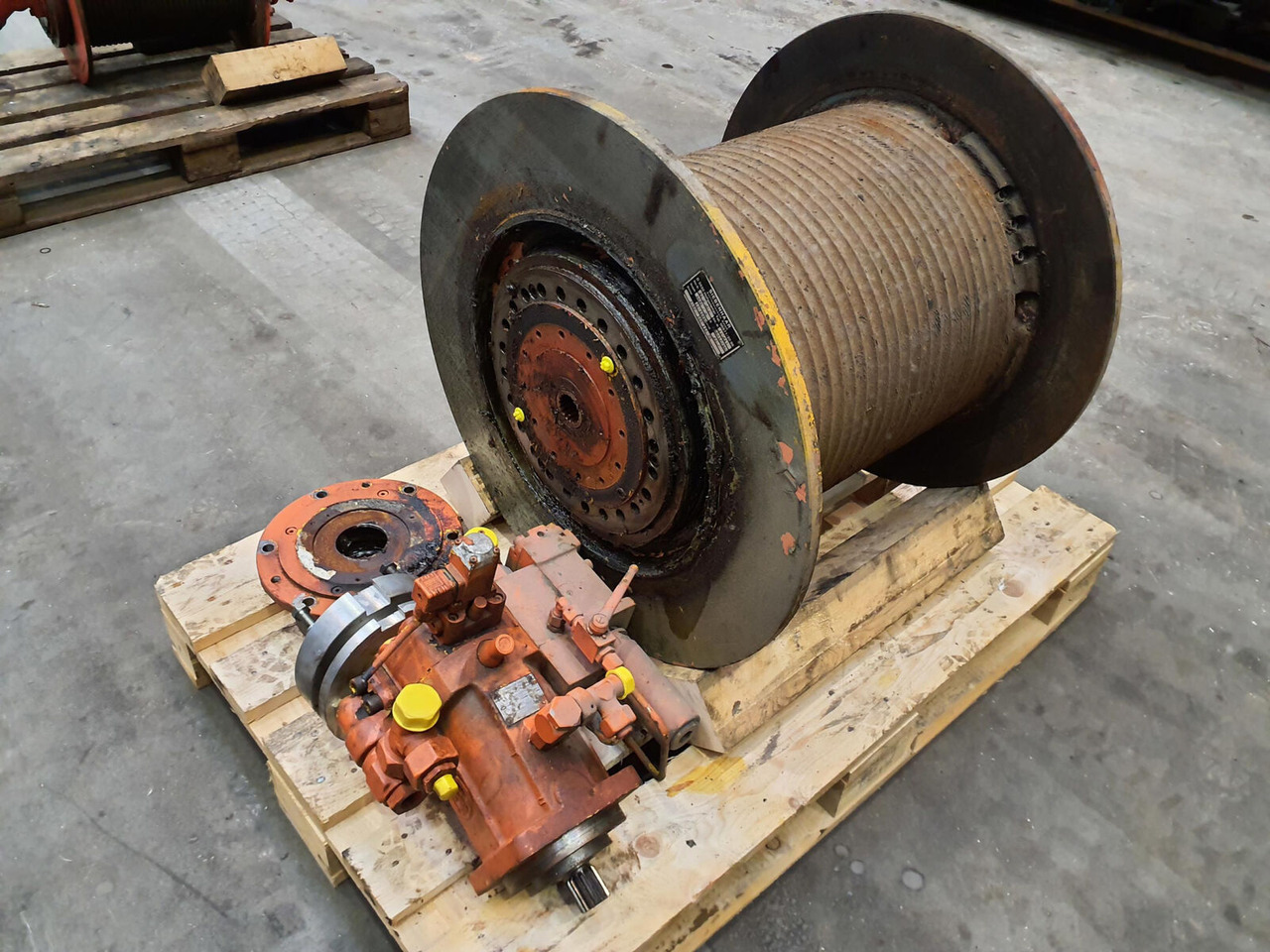 Krupp KMK 4070 complete winch - Tay quay cho Cẩu bánh lốp: hình 2 Krupp KMK 4070 complete winch - Tay quay cho Cẩu bánh lốp: hình 2