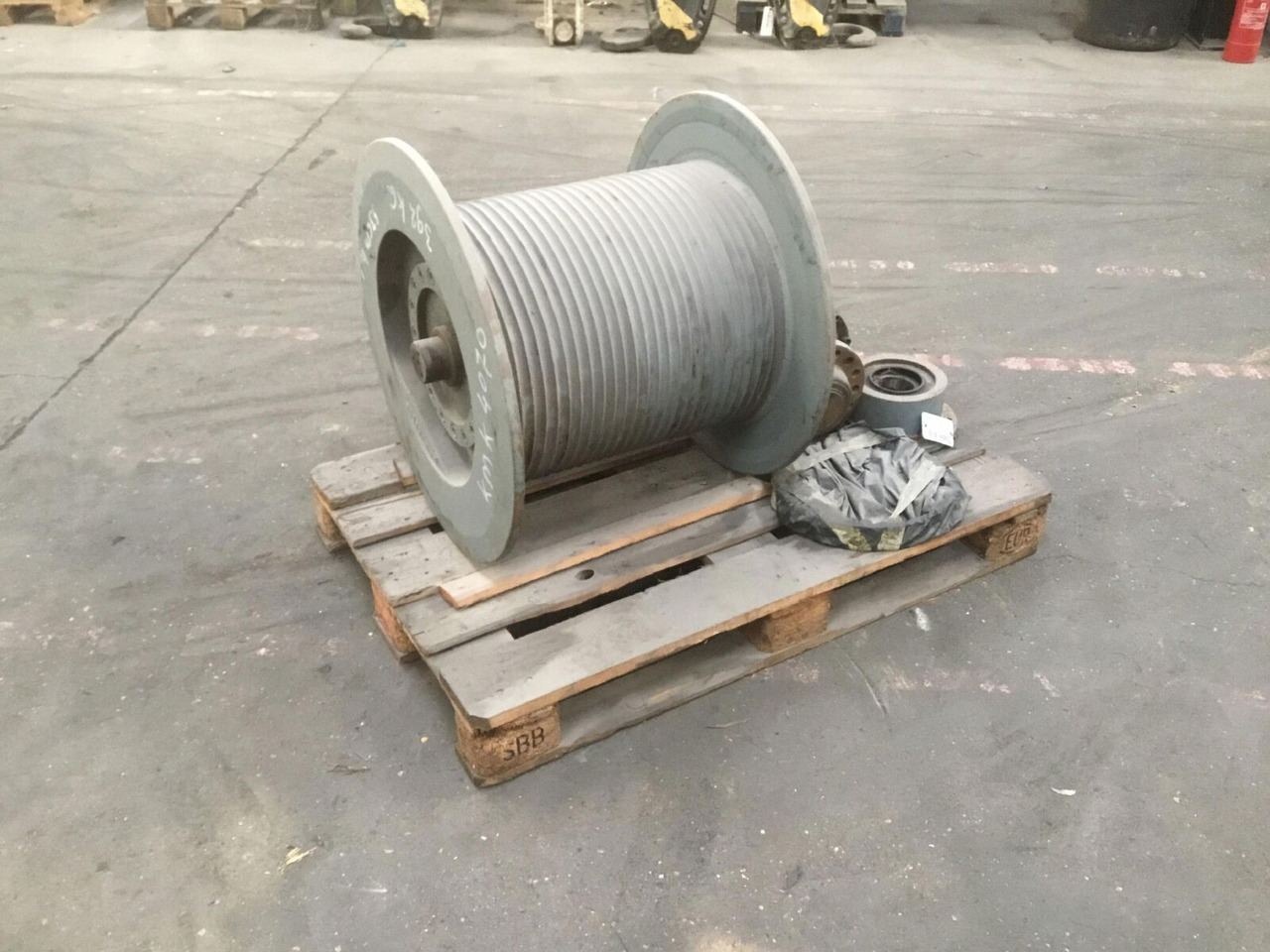 Krupp KMK 4070 winch - Tay quay cho Cẩu bánh lốp: hình 3 Krupp KMK 4070 winch - Tay quay cho Cẩu bánh lốp: hình 3