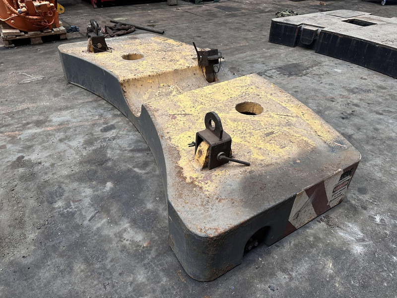 Krupp KMK 4080 - 5110 - 5120 Counterweight 5,8 ton - Đối trọng cho Máy móc xây dựng: hình 3 Krupp KMK 4080 - 5110 - 5120 Counterweight 5,8 ton - Đối trọng cho Máy móc xây dựng: hình 3