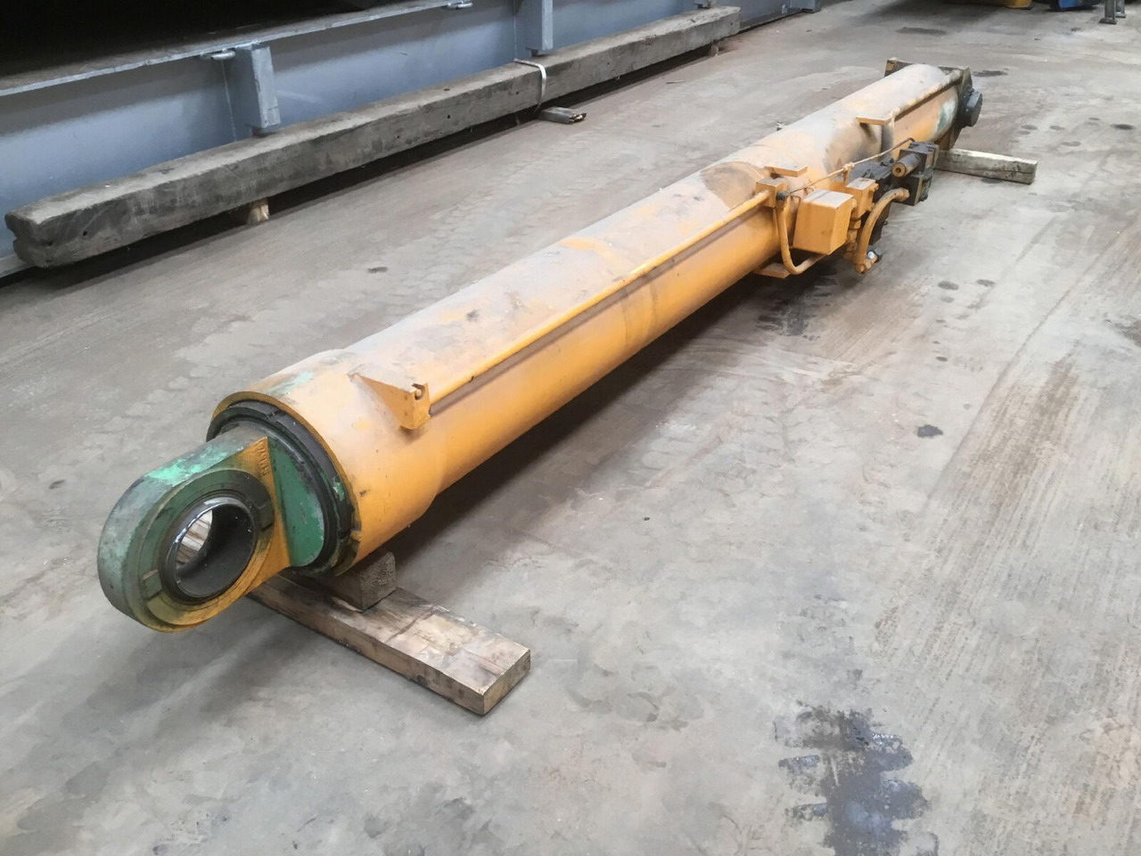 Krupp KMK 5100 boom cylinder - Xi lanh thủy lực cho Cẩu bánh lốp: hình 3 Krupp KMK 5100 boom cylinder - Xi lanh thủy lực cho Cẩu bánh lốp: hình 3