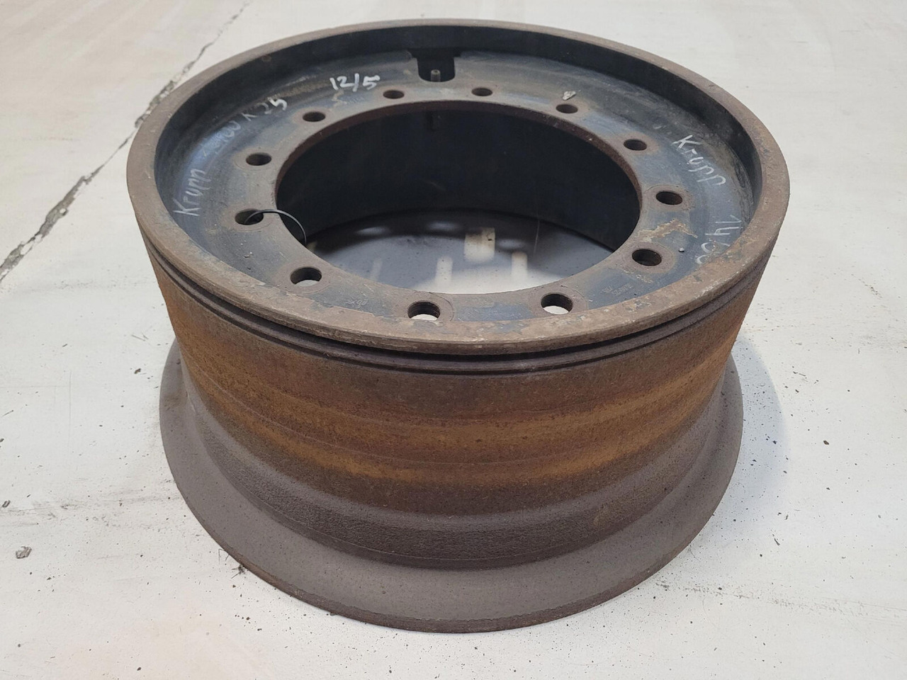 Krupp Rim 385/95R25 12 5.5 3p - Vành cho Cần cẩu: hình 2 Krupp Rim 385/95R25 12 5.5 3p - Vành cho Cần cẩu: hình 2