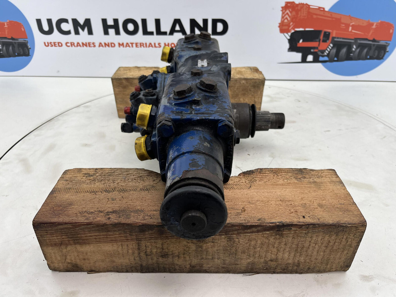 Liebherr LT 1090 steering box 180bar - Cơ cấu lái cho Cần cẩu: hình 2 Liebherr LT 1090 steering box 180bar - Cơ cấu lái cho Cần cẩu: hình 2