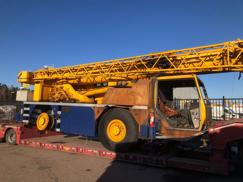 Liebherr LTM 1030-2 - Cần cẩu mọi địa hình: hình 1 Liebherr LTM 1030-2 - Cần cẩu mọi địa hình: hình 1