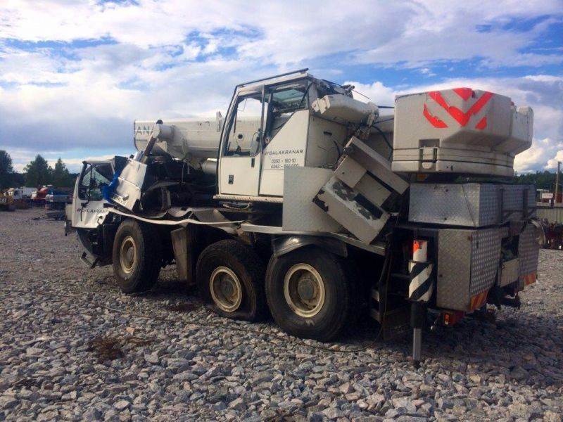 Liebherr LTM 1045-3.1 for parts - Cần cẩu mọi địa hình: hình 2 Liebherr LTM 1045-3.1 for parts - Cần cẩu mọi địa hình: hình 2