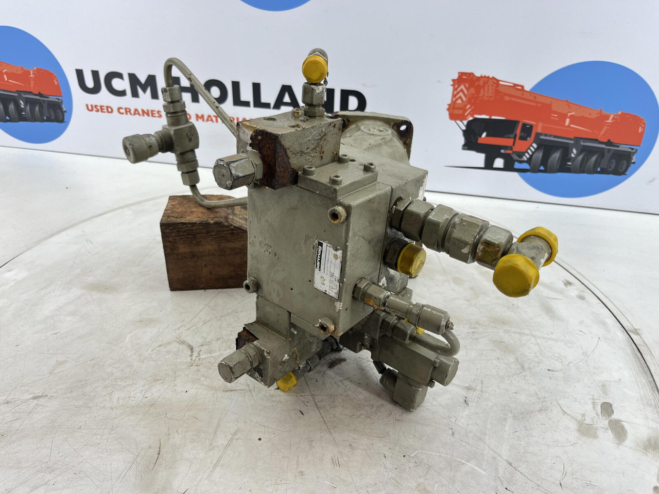 Liebherr LTM 1045 slewing gear - Mô tơ quay toa cho Cẩu bánh lốp: hình 4 Liebherr LTM 1045 slewing gear - Mô tơ quay toa cho Cẩu bánh lốp: hình 4