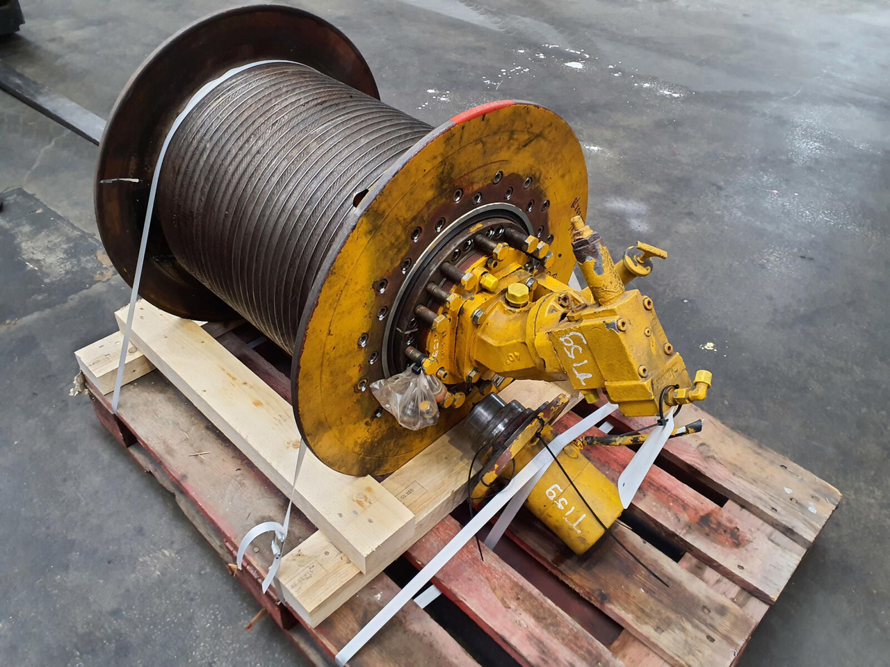Liebherr LTM 1050-1 winch - Tay quay cho Cẩu bánh lốp: hình 2 Liebherr LTM 1050-1 winch - Tay quay cho Cẩu bánh lốp: hình 2
