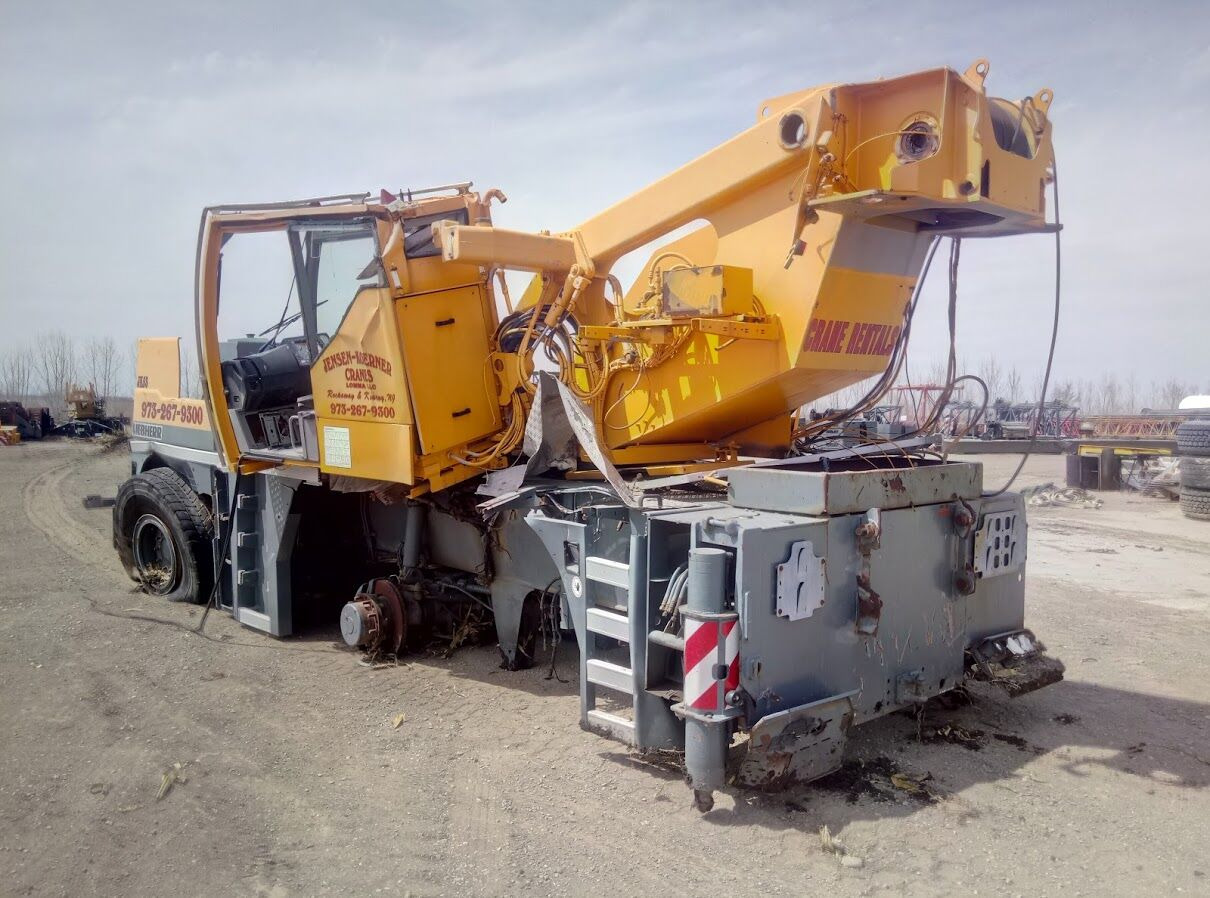 Liebherr LTM 1055-3.2 - Cẩu bánh lốp: hình 2 Liebherr LTM 1055-3.2 - Cẩu bánh lốp: hình 2