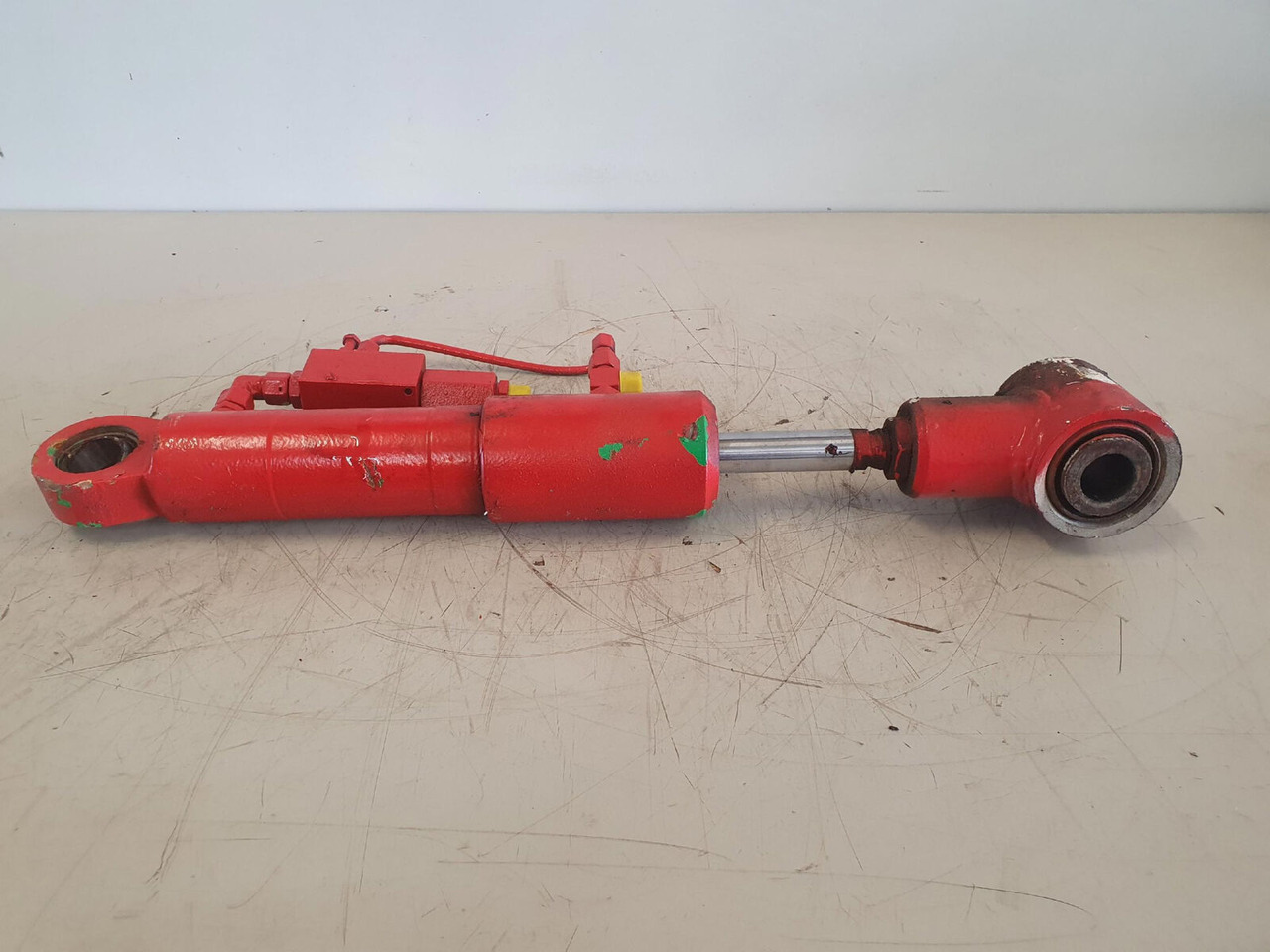 Liebherr LTM 1060-2 cabin tilt cylinder - Xi lanh thủy lực cho Cẩu bánh lốp: hình 4 Liebherr LTM 1060-2 cabin tilt cylinder - Xi lanh thủy lực cho Cẩu bánh lốp: hình 4