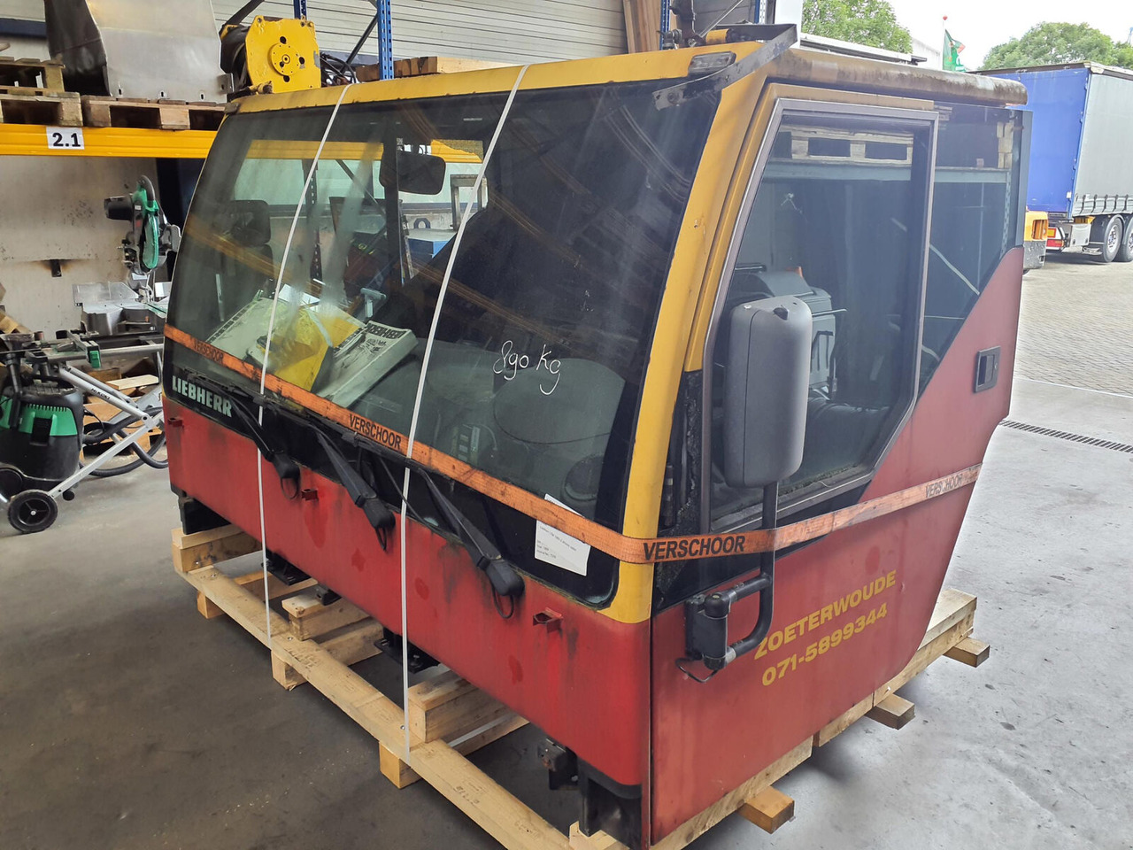 Liebherr LTM 1060-2 drivers cabin - Cabin cho Cần cẩu: hình 1 Liebherr LTM 1060-2 drivers cabin - Cabin cho Cần cẩu: hình 1