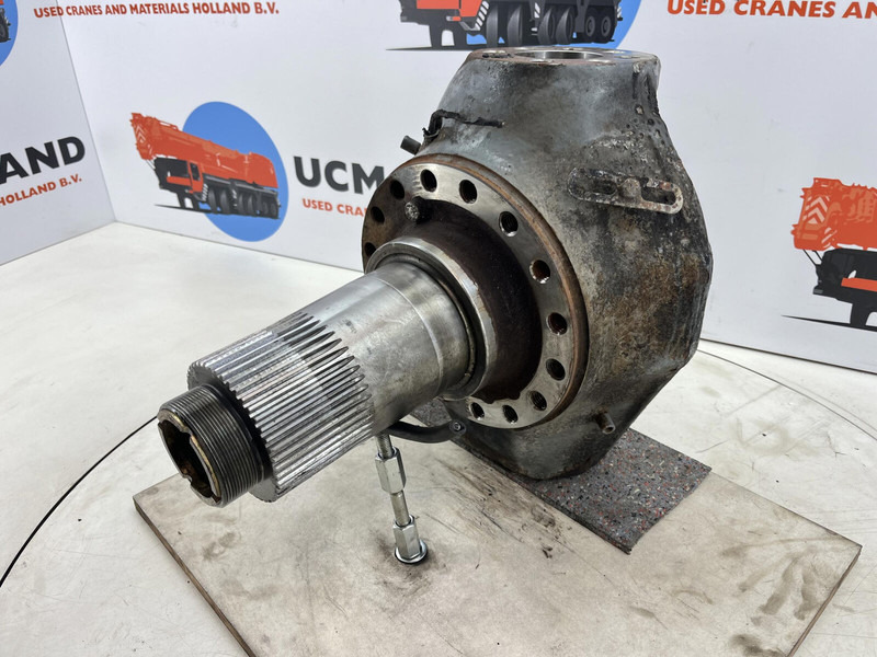 Liebherr LTM 1070-4.2 Steering knuckle 16 holes axle 3 - Ngõng moay ơ cho Cần cẩu: hình 1 Liebherr LTM 1070-4.2 Steering knuckle 16 holes axle 3 - Ngõng moay ơ cho Cần cẩu: hình 1