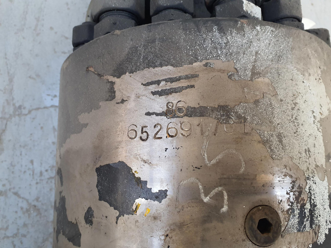 Liebherr LTM 1070 hydraulic and electric swivel - Thủy lực cho Cẩu bánh lốp: hình 5 Liebherr LTM 1070 hydraulic and electric swivel - Thủy lực cho Cẩu bánh lốp: hình 5