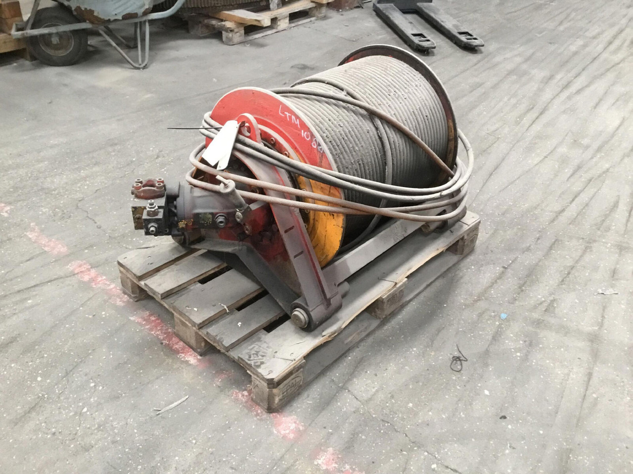 Liebherr LTM 1080-1 winch - Tay quay cho Cẩu bánh lốp: hình 2 Liebherr LTM 1080-1 winch - Tay quay cho Cẩu bánh lốp: hình 2