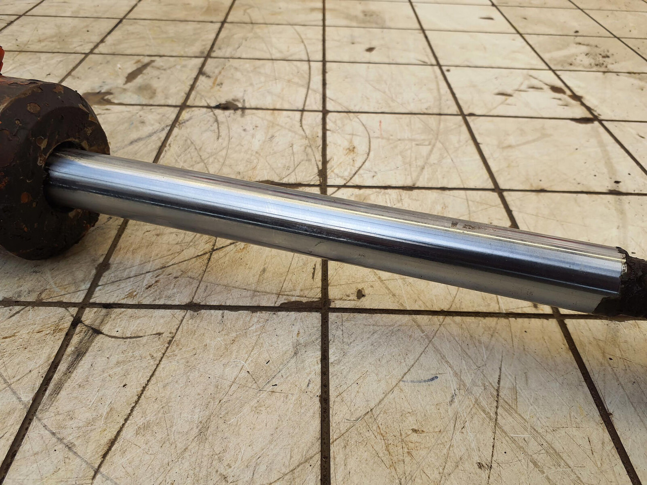 Liebherr LTM 1080 cabin tilt cylinder - Xi lanh thủy lực cho Cẩu bánh lốp: hình 5 Liebherr LTM 1080 cabin tilt cylinder - Xi lanh thủy lực cho Cẩu bánh lốp: hình 5
