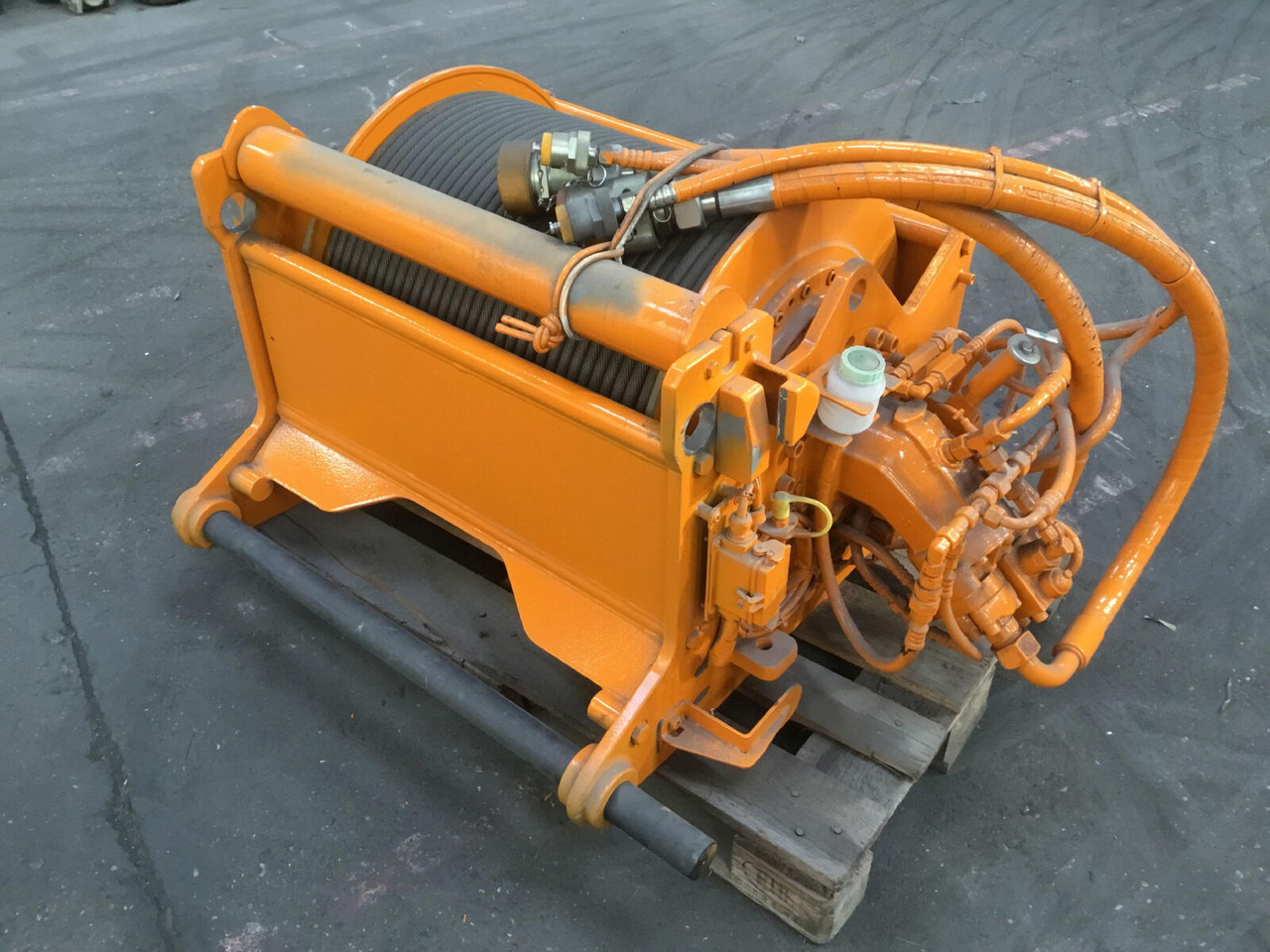 Liebherr LTM 1095-5.1 winch - Tay quay cho Cẩu bánh lốp: hình 3 Liebherr LTM 1095-5.1 winch - Tay quay cho Cẩu bánh lốp: hình 3