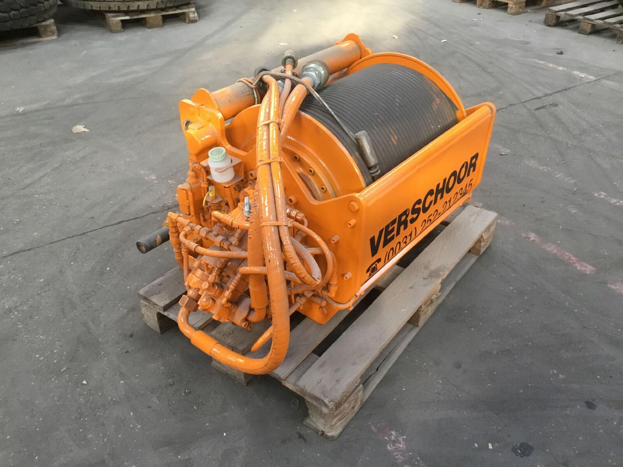 Liebherr LTM 1095-5.1 winch - Tay quay cho Cẩu bánh lốp: hình 1 Liebherr LTM 1095-5.1 winch - Tay quay cho Cẩu bánh lốp: hình 1