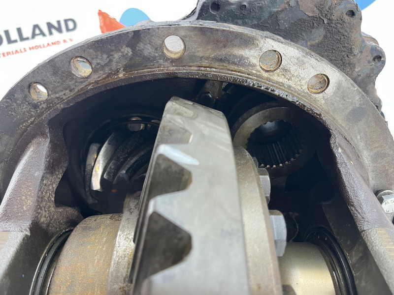 Liebherr LTM 1160 drive through differential 13x35 axle 5 - Bộ vi sai cho Cần cẩu: hình 5 Liebherr LTM 1160 drive through differential 13x35 axle 5 - Bộ vi sai cho Cần cẩu: hình 5