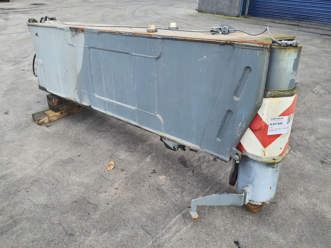 Liebherr LTM 1250-6.1 outrigger beam complete rear - Hệ thống treo cho Cần cẩu: hình 2 Liebherr LTM 1250-6.1 outrigger beam complete rear - Hệ thống treo cho Cần cẩu: hình 2