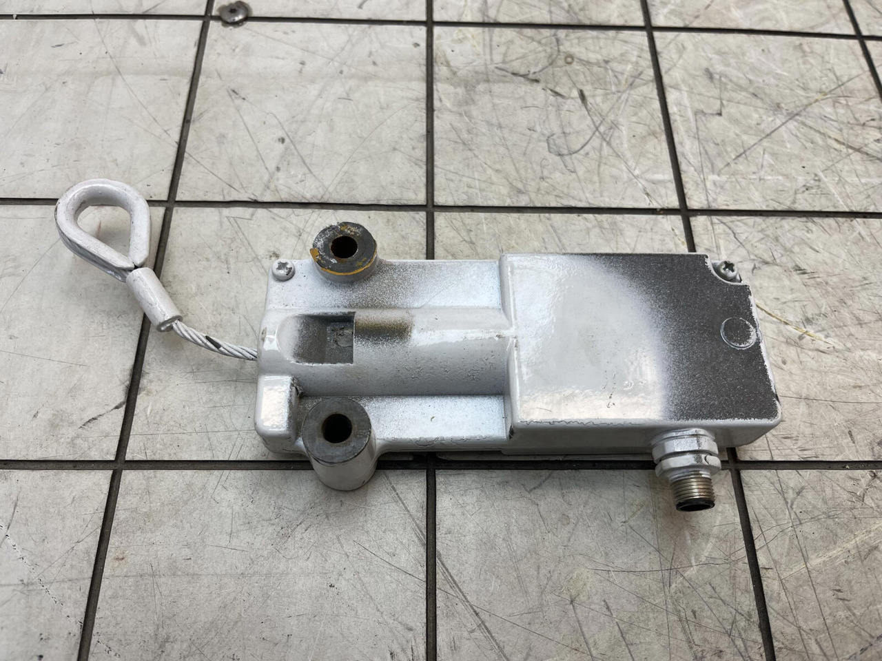 Liebherr LTM 1400-7.1 hoist limit switch - Linh kiện điện cho Cần cẩu: hình 5 Liebherr LTM 1400-7.1 hoist limit switch - Linh kiện điện cho Cần cẩu: hình 5