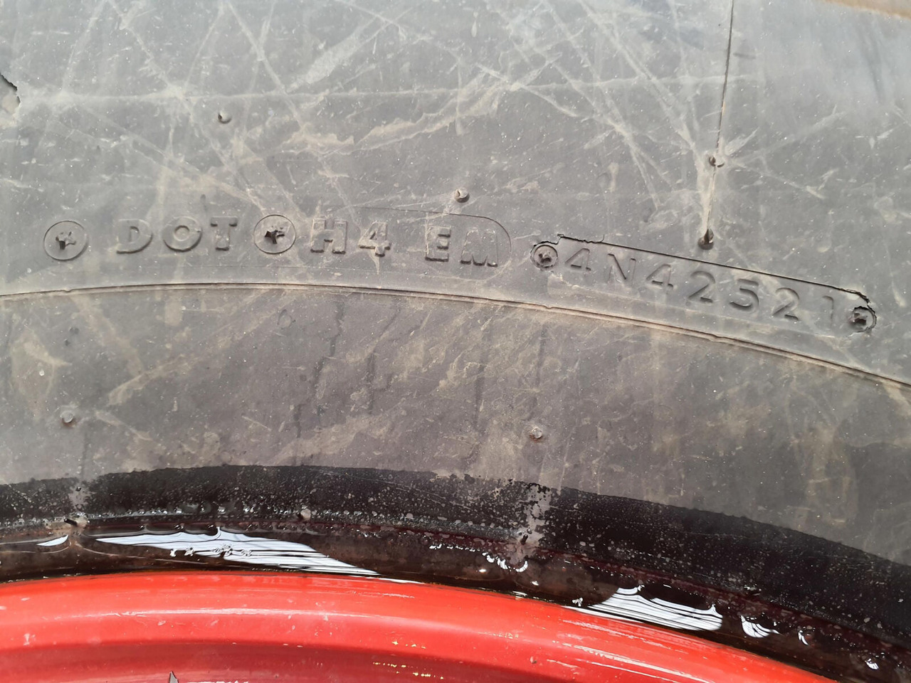 Liebherr Wheel 445/95R25 10 12 1p - Bánh xe cho Cần cẩu: hình 3 Liebherr Wheel 445/95R25 10 12 1p - Bánh xe cho Cần cẩu: hình 3