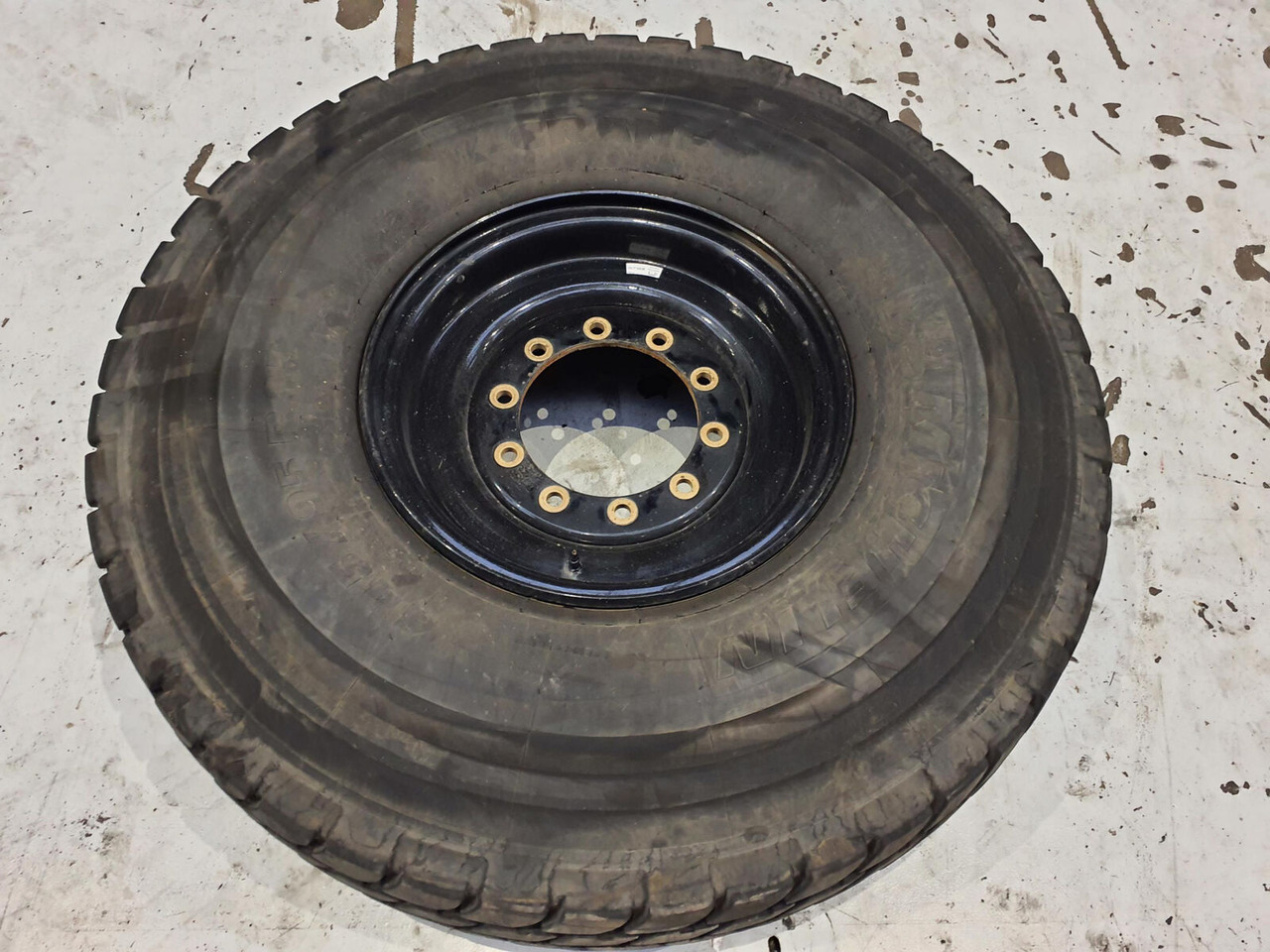 Liebherr Wheel 445/95R25 10 12 1p - Bánh xe cho Cần cẩu: hình 2 Liebherr Wheel 445/95R25 10 12 1p - Bánh xe cho Cần cẩu: hình 2