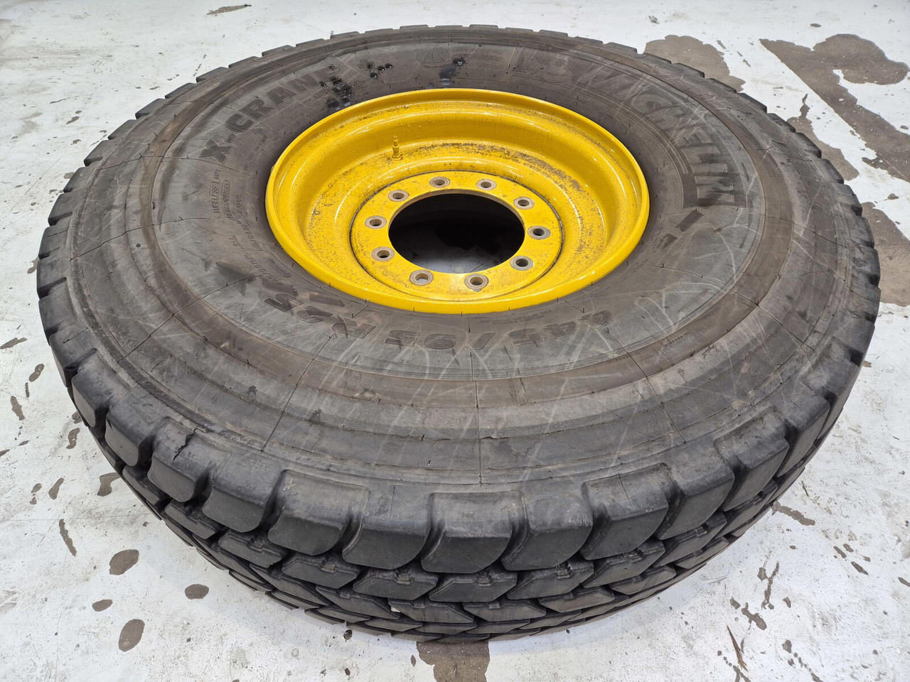 Liebherr Wheel 445/95R25 10 12 1p - Bánh xe cho Cần cẩu: hình 1 Liebherr Wheel 445/95R25 10 12 1p - Bánh xe cho Cần cẩu: hình 1