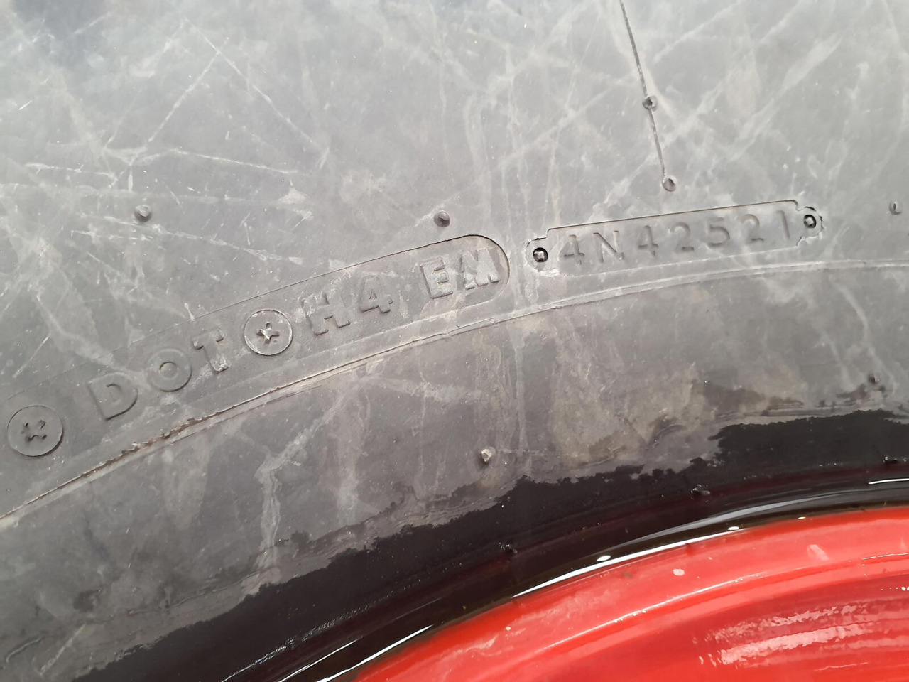 Liebherr Wheel 445/95R25 10 12 1p - Bánh xe cho Cần cẩu: hình 3 Liebherr Wheel 445/95R25 10 12 1p - Bánh xe cho Cần cẩu: hình 3