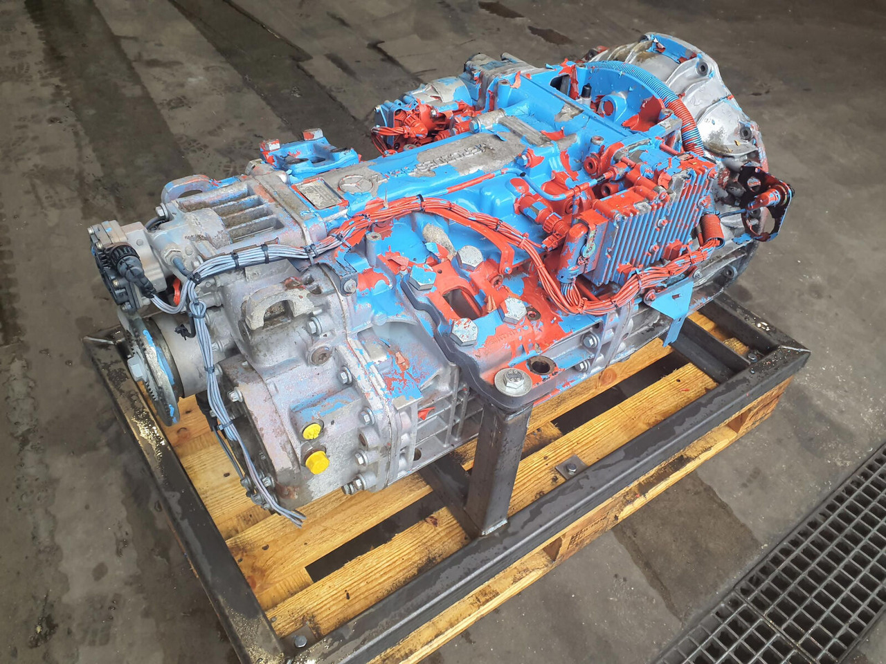 Mercedes-Benz GMK 5130-1 gearbox Mercedes G240-16 - Hộp số cho Cẩu bánh lốp: hình 1 Mercedes-Benz GMK 5130-1 gearbox Mercedes G240-16 - Hộp số cho Cẩu bánh lốp: hình 1