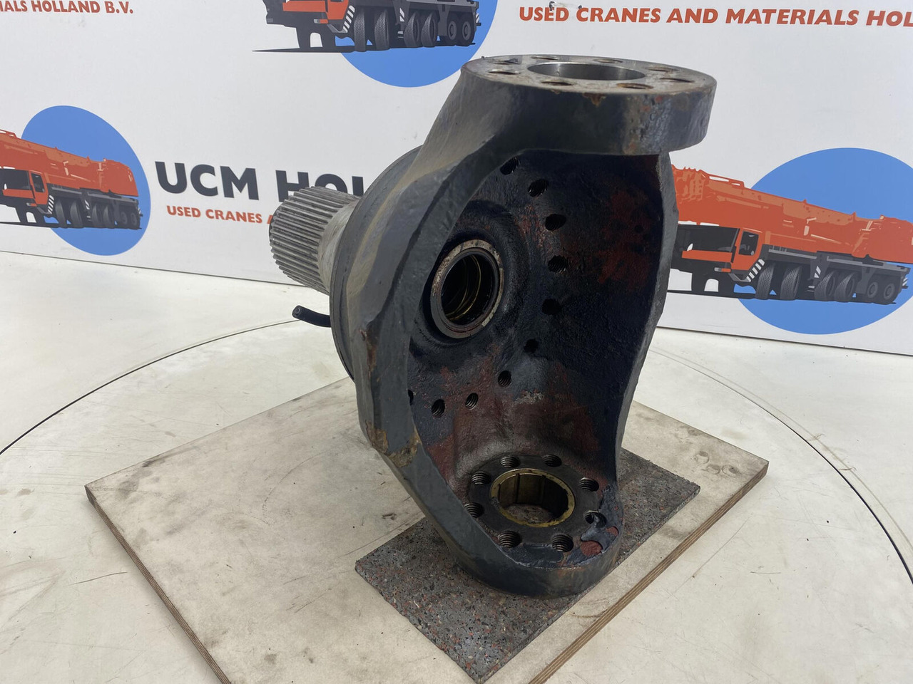PPM 250 ATT Steering knuckle 16 holes axle 1 - Ngõng moay ơ cho Cẩu bánh lốp: hình 4 PPM 250 ATT Steering knuckle 16 holes axle 1 - Ngõng moay ơ cho Cẩu bánh lốp: hình 4
