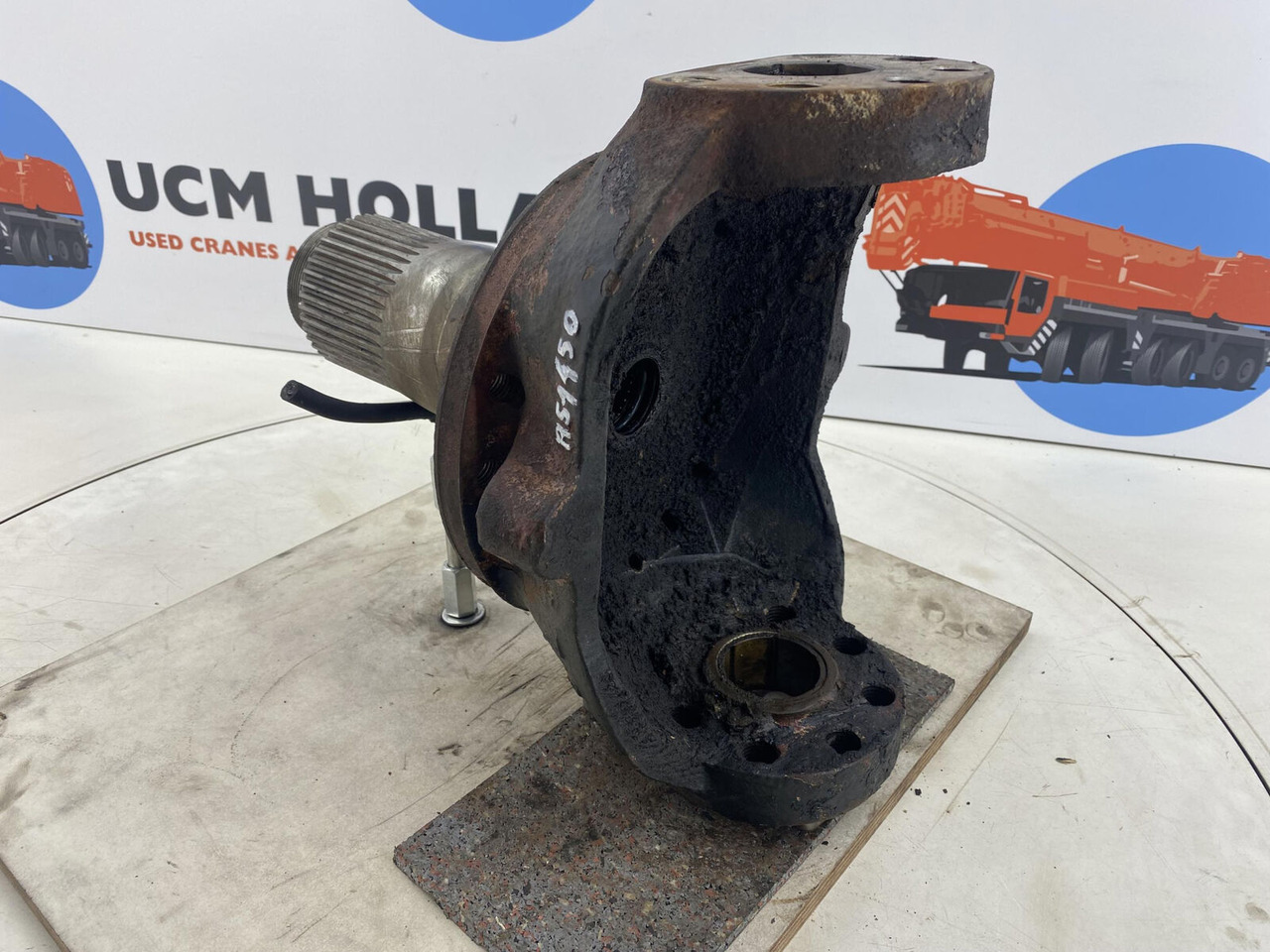 PPM 280 ATT Steering knuckle 16 holes axle 2 - Ngõng moay ơ cho Cần cẩu: hình 4 PPM 280 ATT Steering knuckle 16 holes axle 2 - Ngõng moay ơ cho Cần cẩu: hình 4