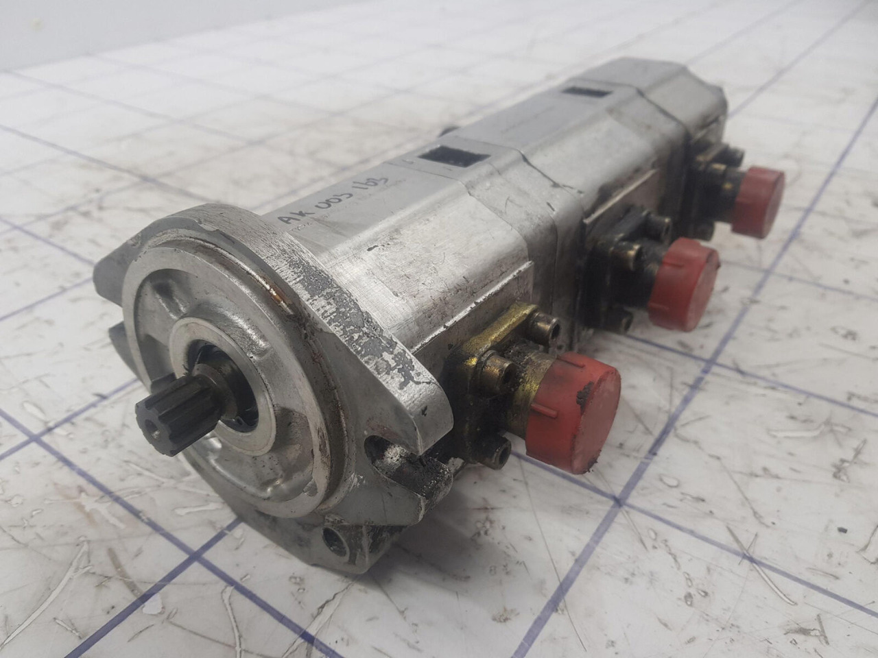 Sauer Sundstrand 3 way gear pump - Bơm thủy lực cho Cẩu bánh lốp: hình 2 Sauer Sundstrand 3 way gear pump - Bơm thủy lực cho Cẩu bánh lốp: hình 2