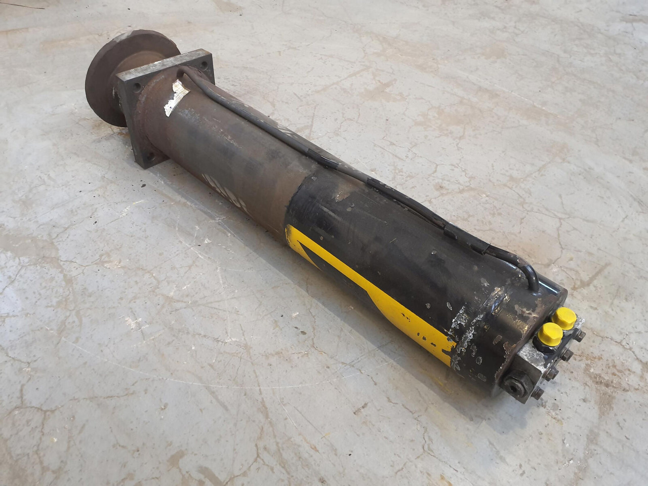 Spierings SK 598 Outrigger cylinder - Xi lanh thủy lực cho Cầu trục: hình 1 Spierings SK 598 Outrigger cylinder - Xi lanh thủy lực cho Cầu trục: hình 1