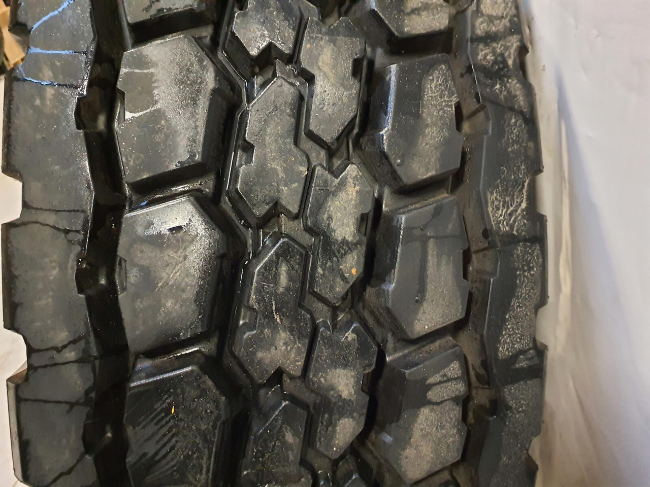 Tadano Faun Wheel 445/95R25 10 6.5 3p - Bánh xe cho Cần cẩu: hình 5 Tadano Faun Wheel 445/95R25 10 6.5 3p - Bánh xe cho Cần cẩu: hình 5