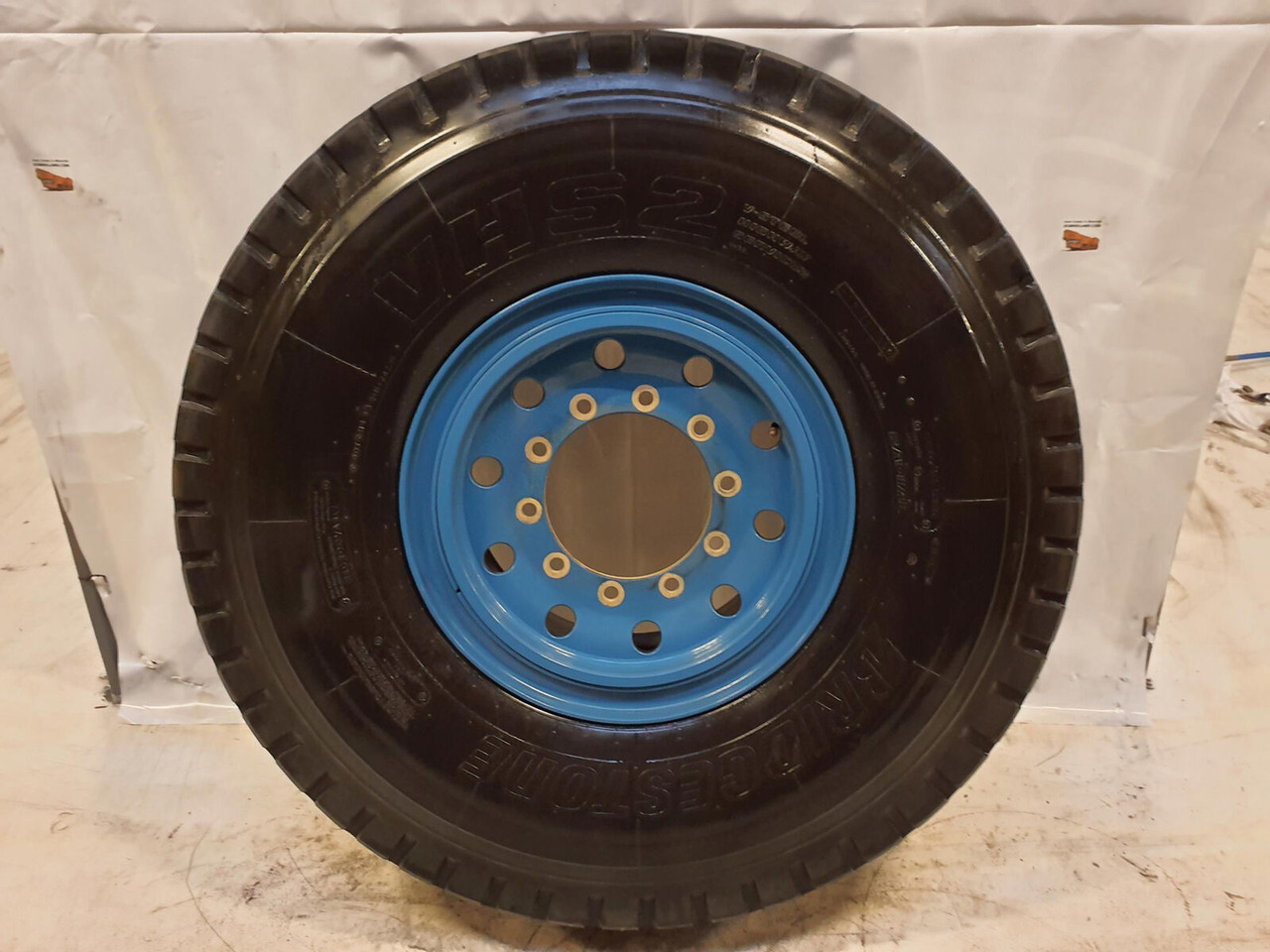 Tadano Faun Wheel 445/95R25 10 6.5 3p - Bánh xe cho Cần cẩu: hình 1 Tadano Faun Wheel 445/95R25 10 6.5 3p - Bánh xe cho Cần cẩu: hình 1