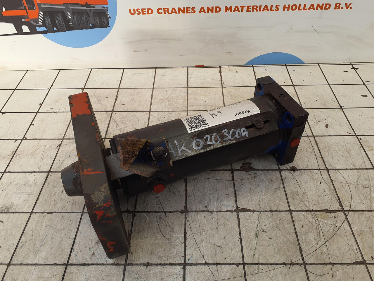 Terex AC 155 counterweight lift cylinder - Xi lanh thủy lực cho Cẩu bánh lốp: hình 1 Terex AC 155 counterweight lift cylinder - Xi lanh thủy lực cho Cẩu bánh lốp: hình 1