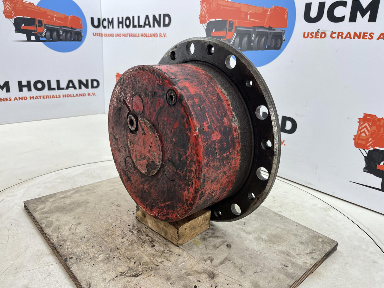 Terex AC 155 planetary gear 17-24-67-32-3pl-H135-46 - Mô tơ di chuyển cho Cần cẩu: hình 2 Terex AC 155 planetary gear 17-24-67-32-3pl-H135-46 - Mô tơ di chuyển cho Cần cẩu: hình 2
