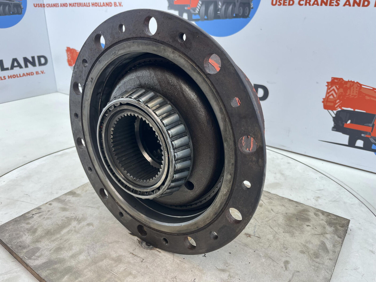 Terex AC 155 planetary gear 17-24-67-32-3pl-H135-46 - Mô tơ di chuyển cho Cần cẩu: hình 3 Terex AC 155 planetary gear 17-24-67-32-3pl-H135-46 - Mô tơ di chuyển cho Cần cẩu: hình 3