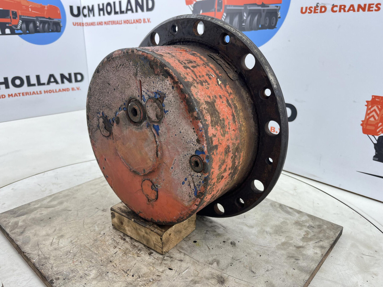 Terex AC 155 planetary gear 22-25-74-40-3pl-H135-46 - Mô tơ di chuyển cho Cẩu bánh lốp: hình 2 Terex AC 155 planetary gear 22-25-74-40-3pl-H135-46 - Mô tơ di chuyển cho Cẩu bánh lốp: hình 2
